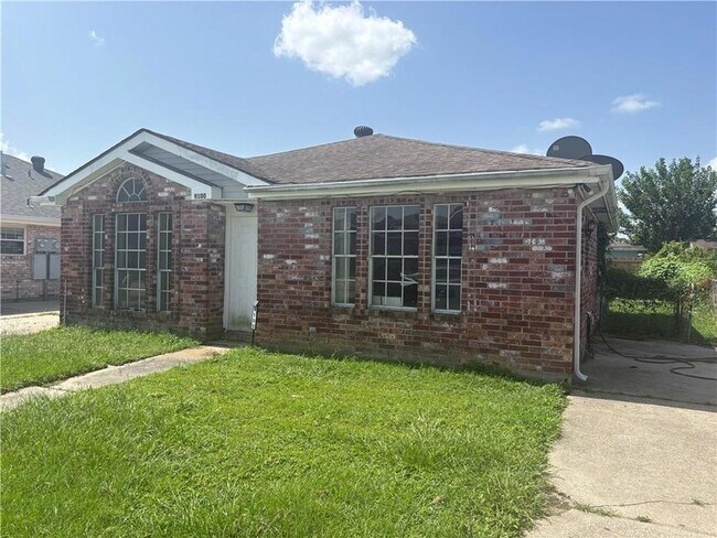 Building Photo - 9100 Titans Dr