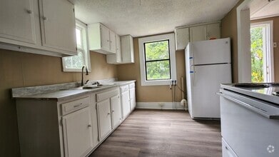 Building Photo - 1337 Fairview Ave
