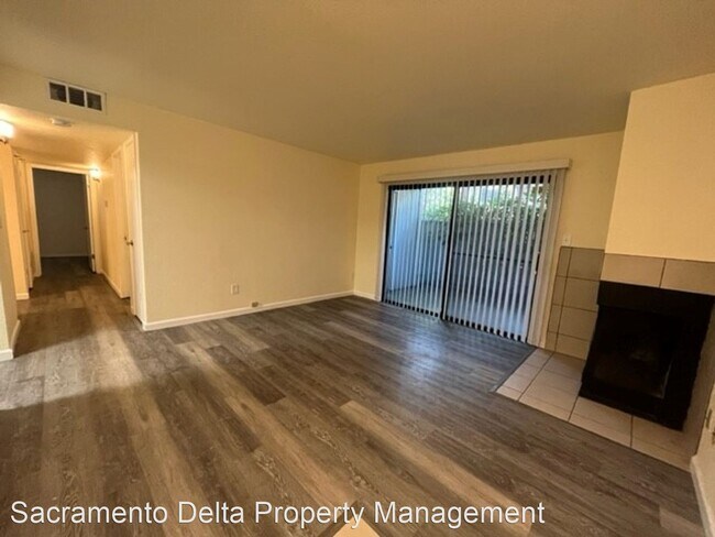 Foto del edificio - 2 br, 1 bath House - 400 Del Verde Circle #3