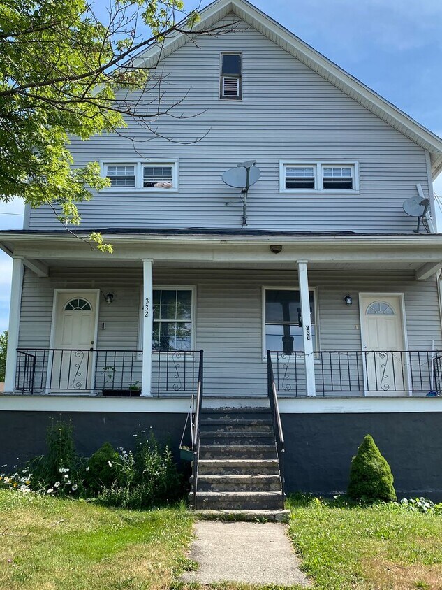 Foto principal - 330-332 Charles St
