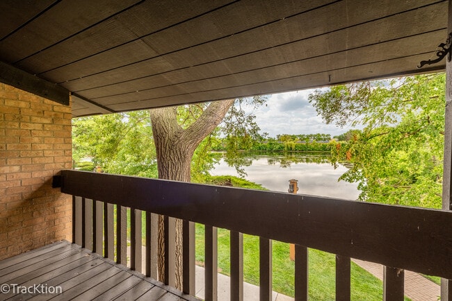Building Photo - 6147 Knoll Wood Ct