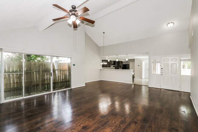 Foto del edificio - 12723 Ashford Knoll Dr