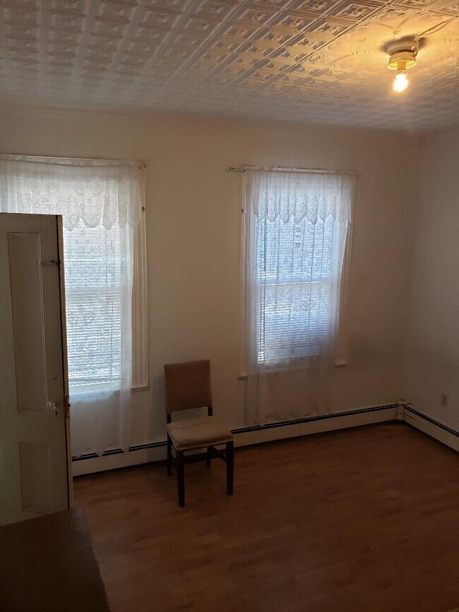 living room - 76 Passaic St