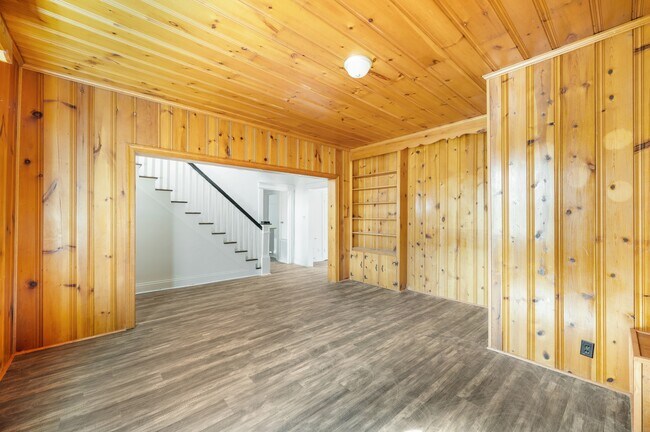 Foto del edificio - 228 Newcomb Dr