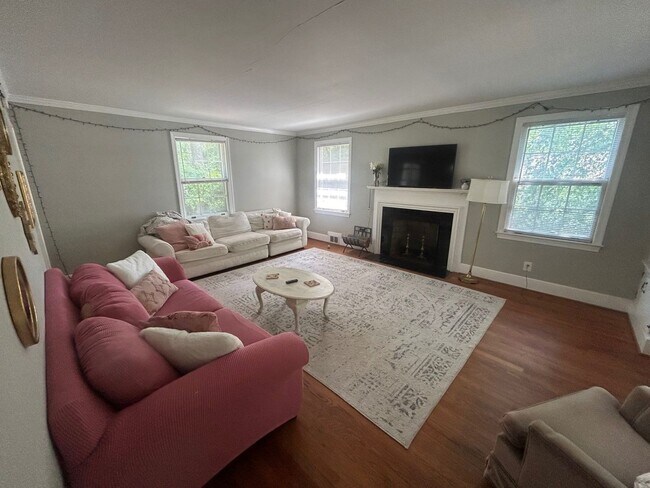 Foto del edificio - 3119 Trenholm Rd