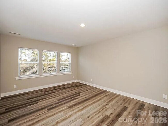 Foto del edificio - 108 Glencoe Ln