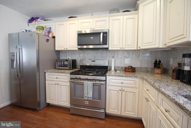 Building Photo - 3114 16th St NE