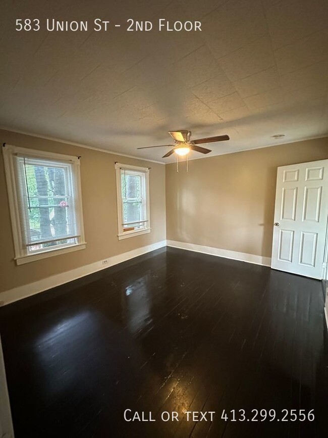 Building Photo - Spacious 3 Bedroom Unit in Springfield's O...