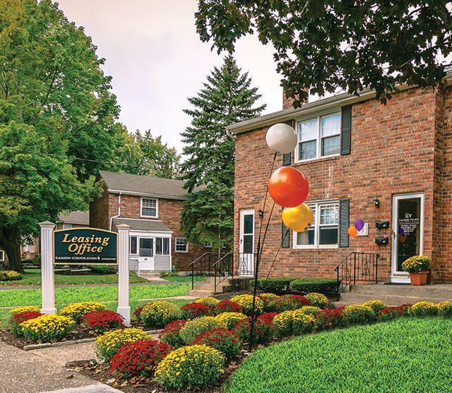 Colonial Village Apartments 22 Colonial Ct Plainville, CT