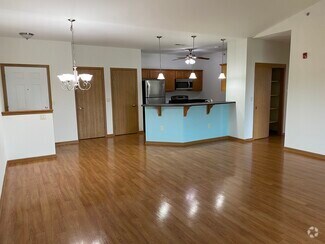 Building Photo - 230 Hilldale Dr