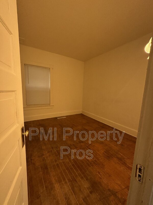 Building Photo - 3948 W Galena St