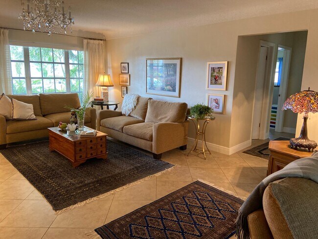 Foto del edificio - 1270 SW 8th St