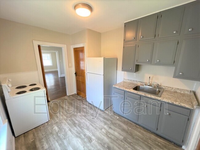 Foto del edificio - 742 Arlington Ave