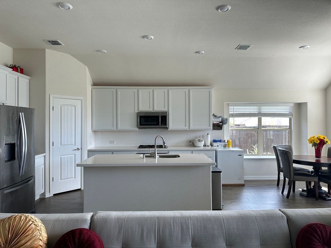 Foto del edificio - 1313 Forest Haven Dr