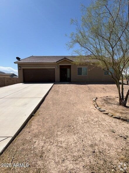 Building Photo - 12459 W Cabrillo Dr