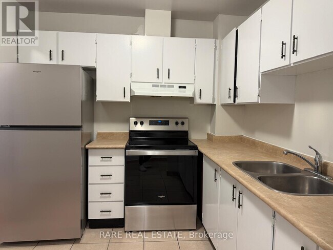 Photo du bâtiment - 45 Bredin Pkwy