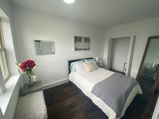 Foto del edificio - 1555 W Hollywood Ave