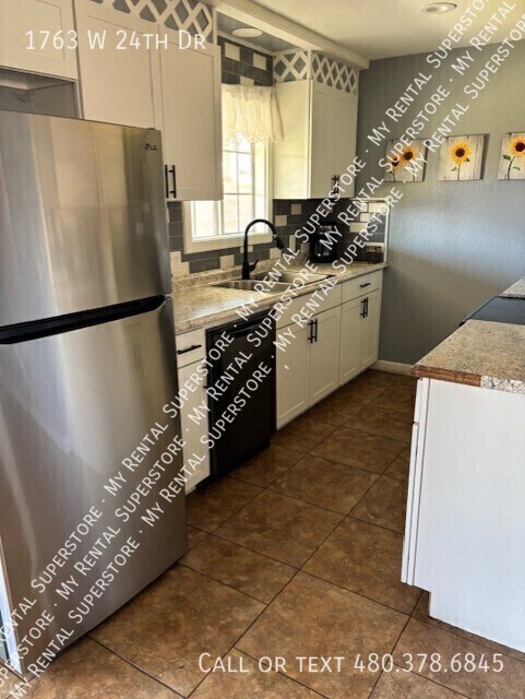 Foto del edificio - 1763 W 24th Dr