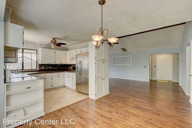 Building Photo - 3 br, 2 bath House - 624 Country Side Trl