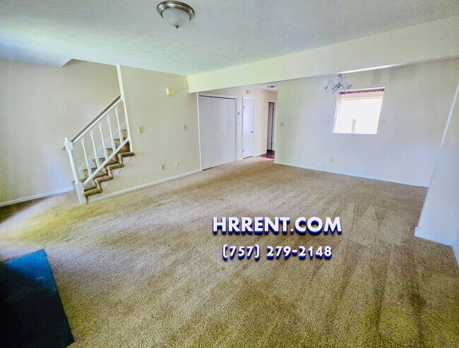 Foto del edificio - Lovely 2 Bedroom 2.5 Bathroom Townhouse lo...