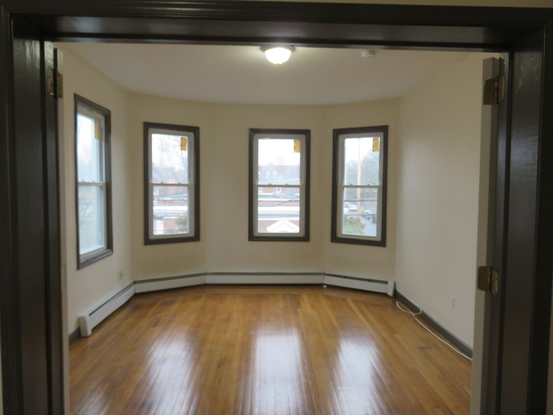 Primary Photo - 542 George St