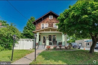 Building Photo - 7206 Carroll Ave