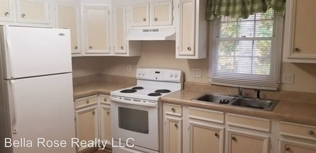 Building Photo - 2111 Orange Grove Rd