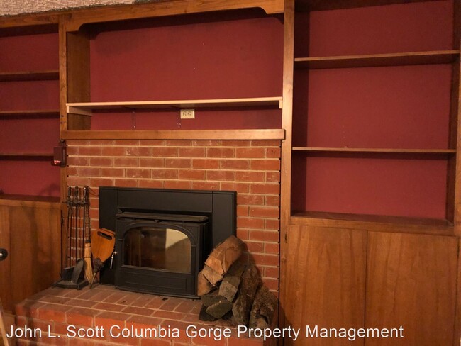 Building Photo - 3 br, 2 bath House - 712 Chinook Ave
