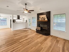 Building Photo - 504 Balboa Ct