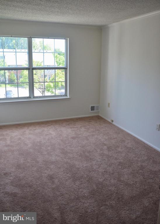 Foto del edificio - 74 Lehavre Ct