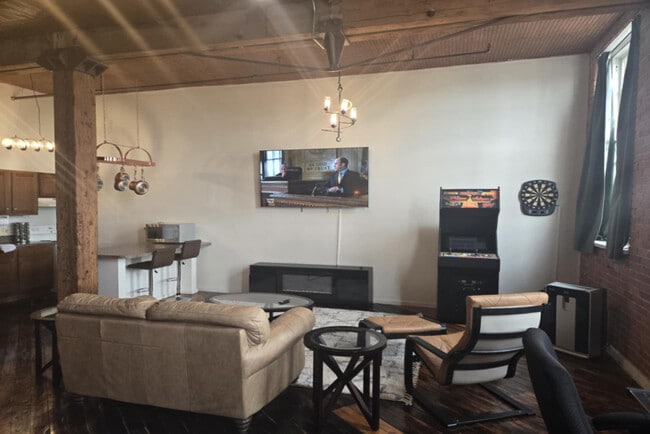 Foto del edificio - 227 Iron St