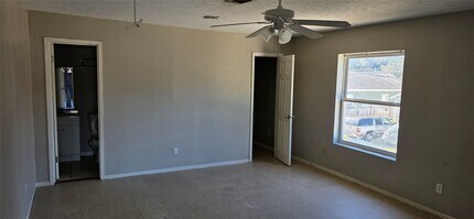 Building Photo - 5130 Chapman St