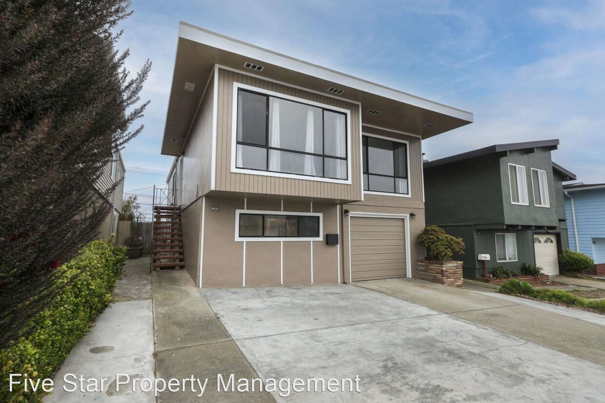 Primary Photo - 4 br, 3 bath House - 235 Del Prado Dr