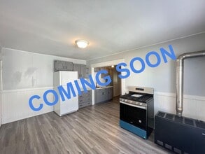 Building Photo - 398 Amory St