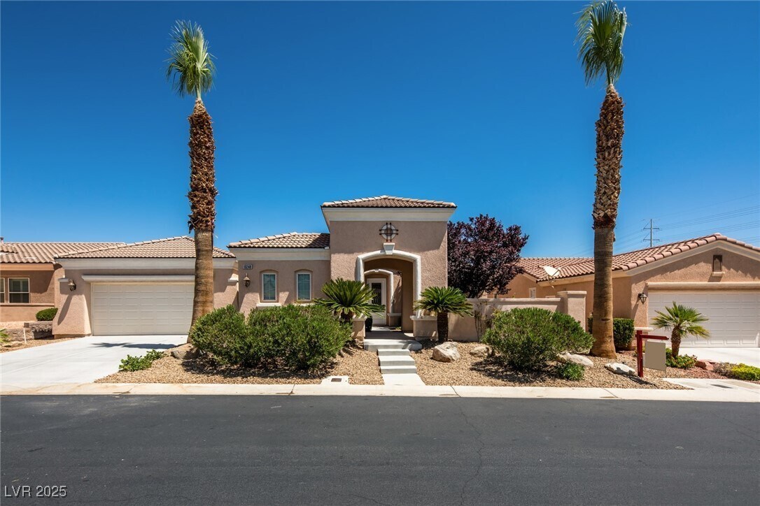 Foto principal - 10248 Santo Nina Ct