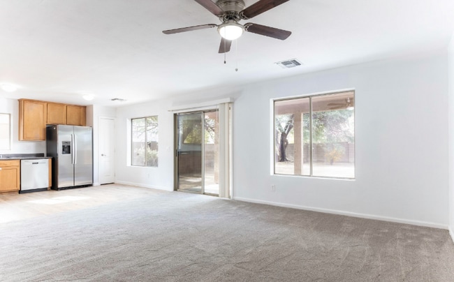 Building Photo - 2157 Sabino Ln