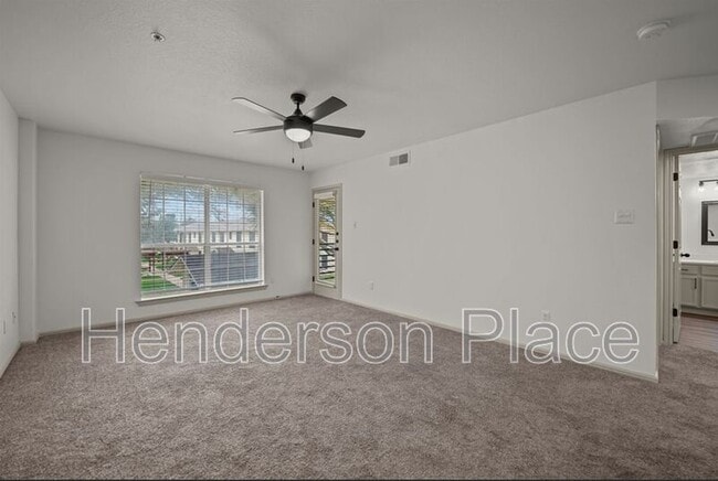 Building Photo - 170 Henderson St