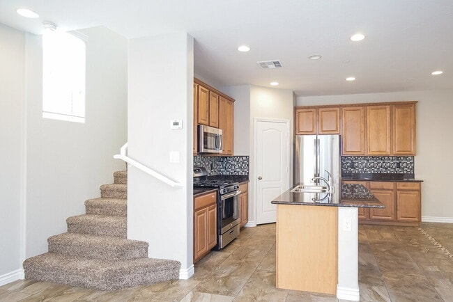Building Photo - 4505 Harbison Canyon Ct