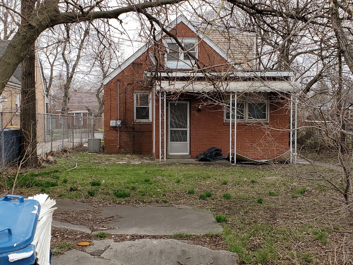 Primary Photo - 620 Martin Luther King Dr