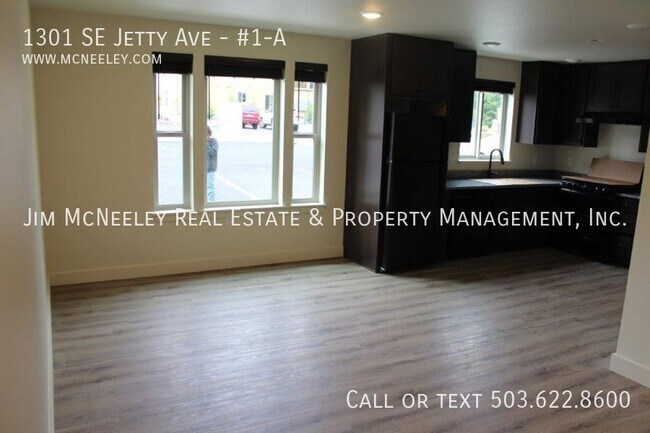 Foto del edificio - 1301 SE Jetty Ave