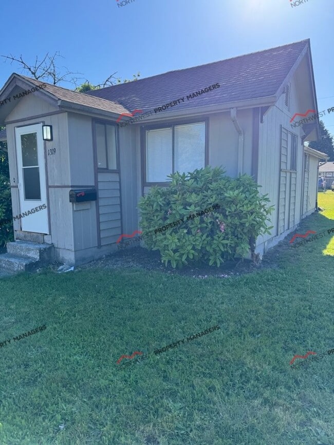 Building Photo - STATUS: PENDING APPLICATION-| R80E| $1495.00