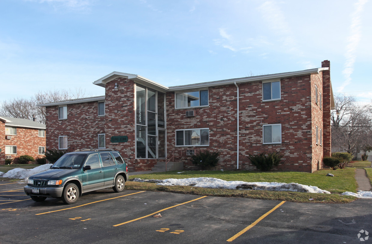 Building Photo - Stenson Manor Apartments