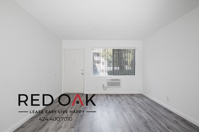 Foto del edificio - 12737 Moorpark St