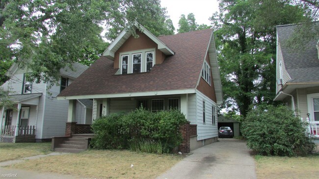 Building Photo - 4 br, 1.5 bath House - 439 Dickinson St SE