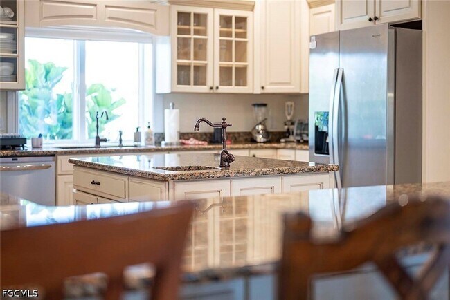 Foto del edificio - 5208 SW 8th Ct