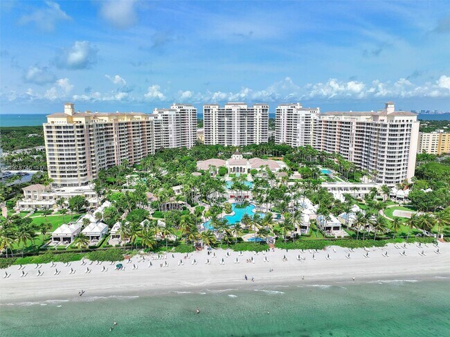 Building Photo - 789 Crandon Blvd