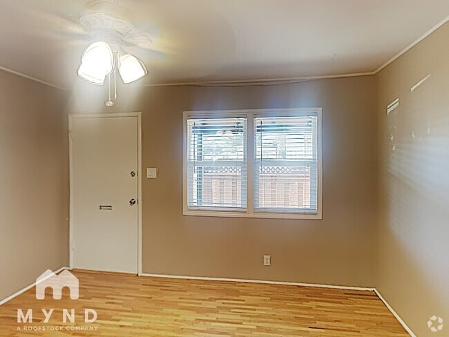 Building Photo - 5 Garrison Dr