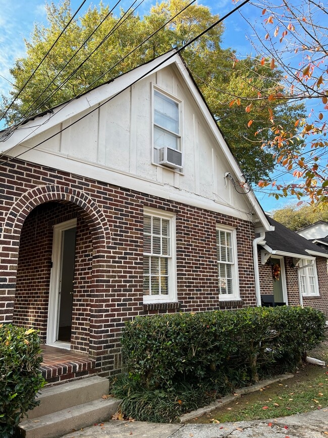 Left side of duplex - 1304 N Morningside Dr NE (Atlanta, GA) House