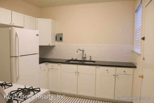 Foto del edificio - 229 East Dr