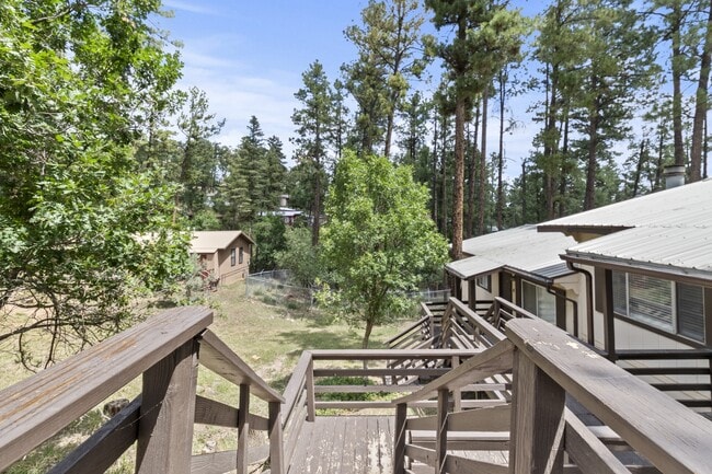 Building Photo - 110 Apache Hills Dr